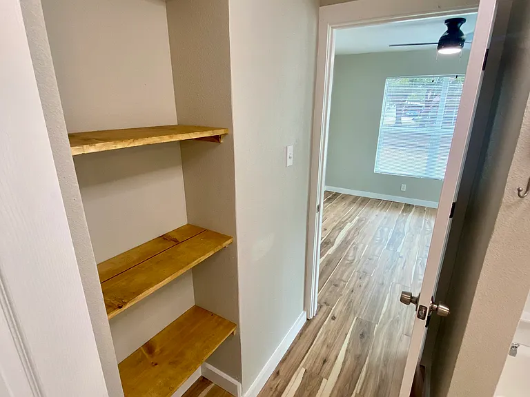 431 Tutt Ave — Photo 18