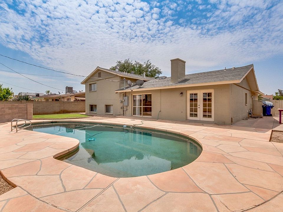 1st image of 1004 E Hermosa Dr