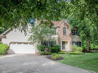 4751 Glastonbury Cir, Richmond Heights, OH 44143