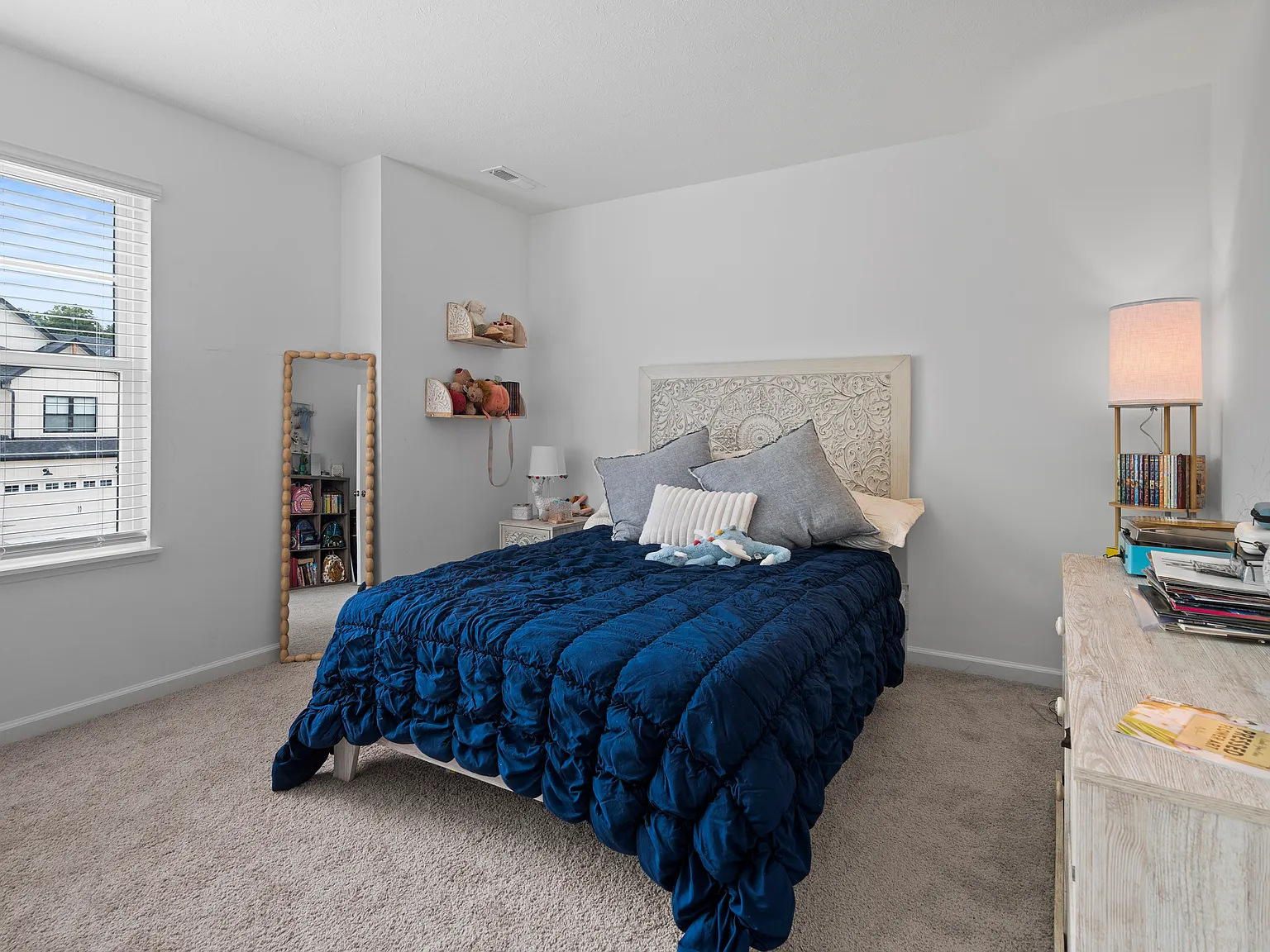 3 bed, 2.5 bath, 1850 sqft, $2,960 — Photo 4