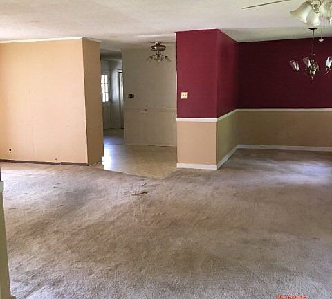 2nd image of 114 Greenbriar Dr