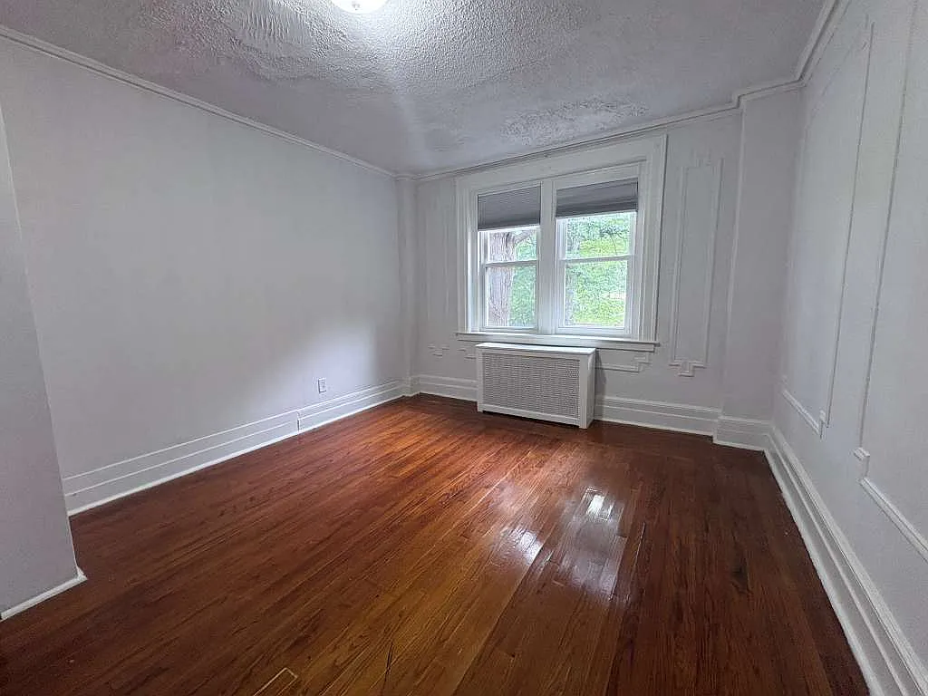 2 bed, $1,800 — Photo 2