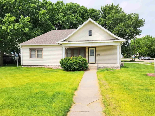 241 N Church St, Elm Creek, NE 68836