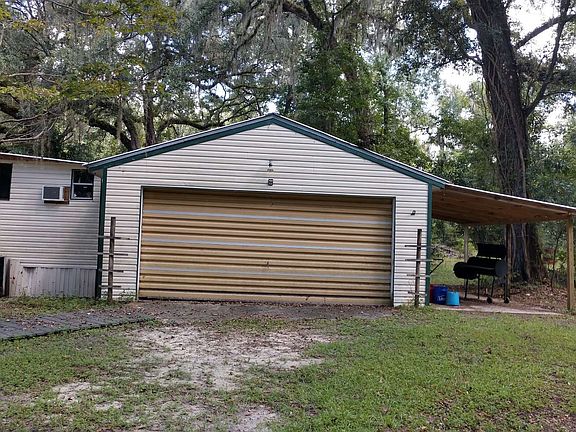 2nd image of 4713 SW Ichetucknee Ave