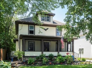 61 California Dr, Williamsville, NY 14221