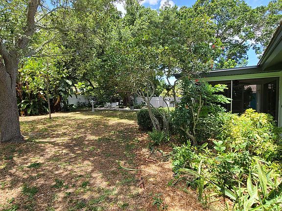 4th image of 3132 Renatta Dr