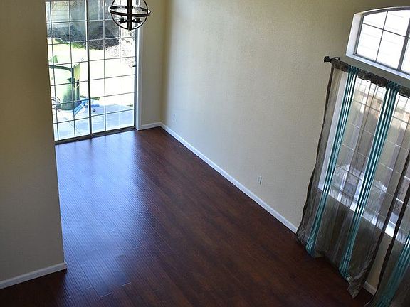 5th image of 5243 Amberwood Dr