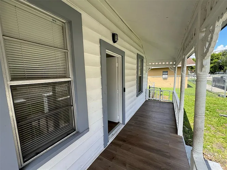 1936 W Cherry St — Photo 12