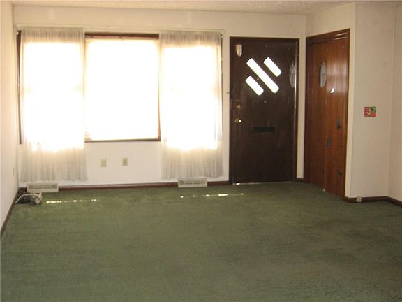 3rd image of 1430 W Grandview Blvd