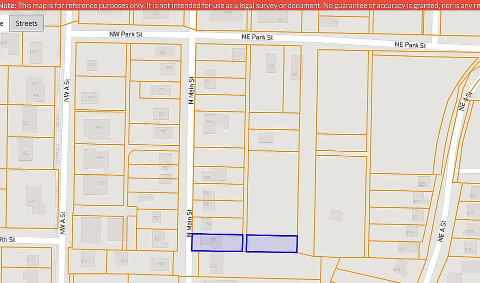 2nd image of 902 N Main St