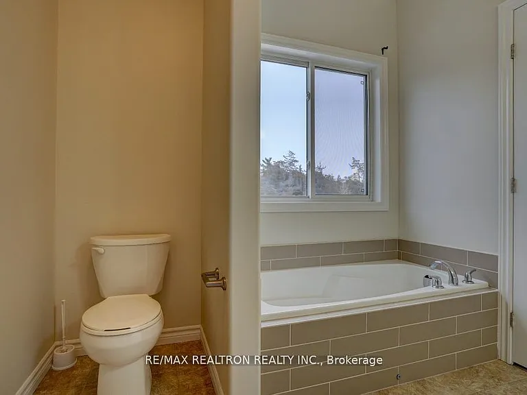 346 Cannifton Rd N — Photo 10
