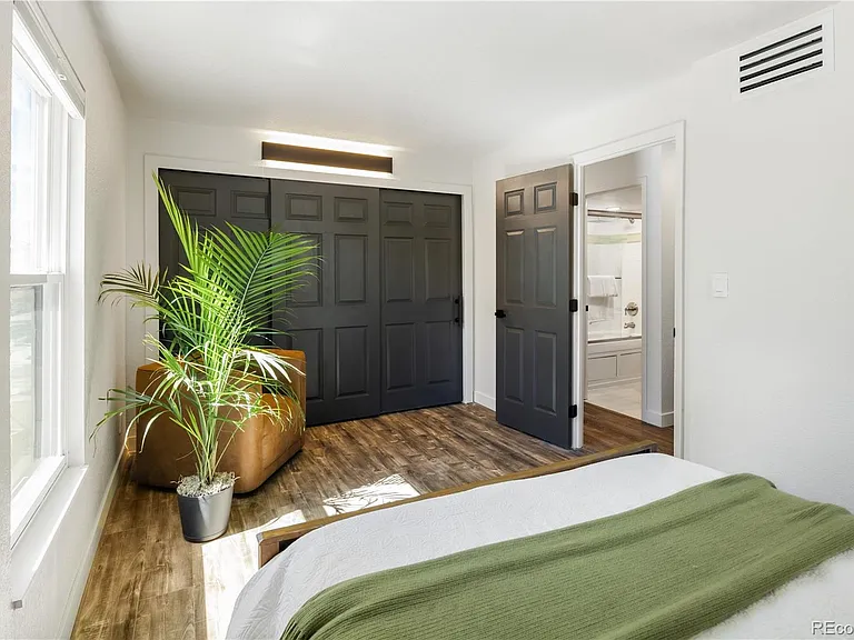2 Adams St #207 — Photo 10