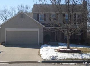 4209 Saddlehorn Dr, Lawrence, KS 66049