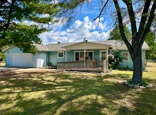 223 S Roberts Rd, Grayling, MI 49738