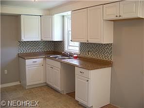 5th image of 564 Mona Ln