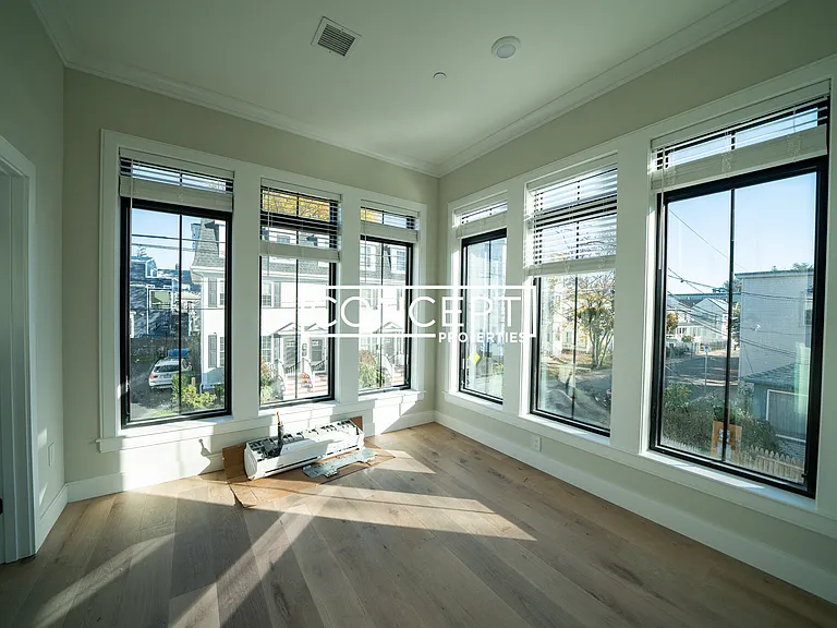 157 Everett St #203 — Photo 19