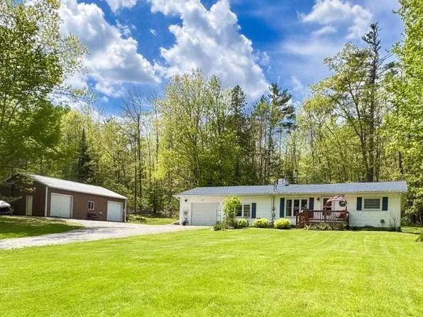 5865 N Mount Maria Rd, Hubbard Lake, MI 49747