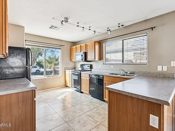 5th image of 24685 N LOST DUTCHMAN Way