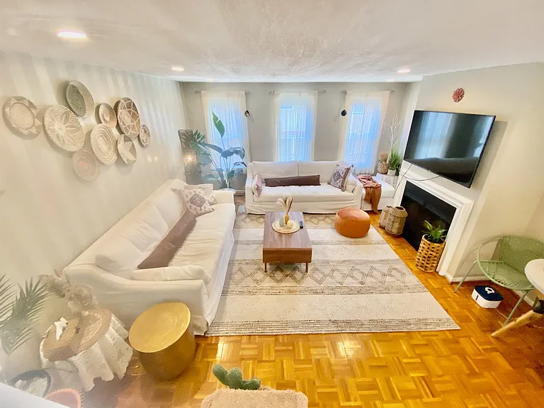 761 S Mole St — Photo 11