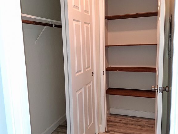 4th image of 1349 Park Dr APT 6