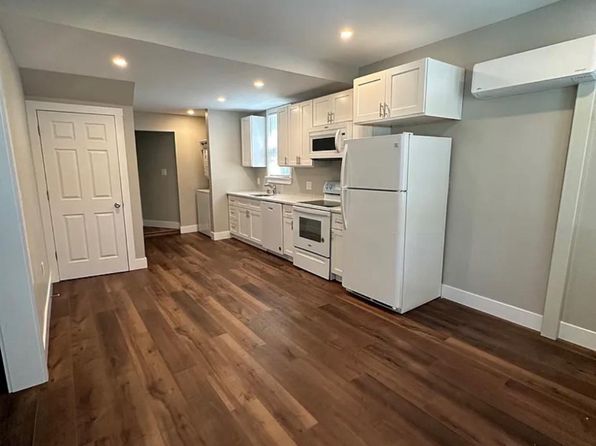 26 Pacific Ave APT A