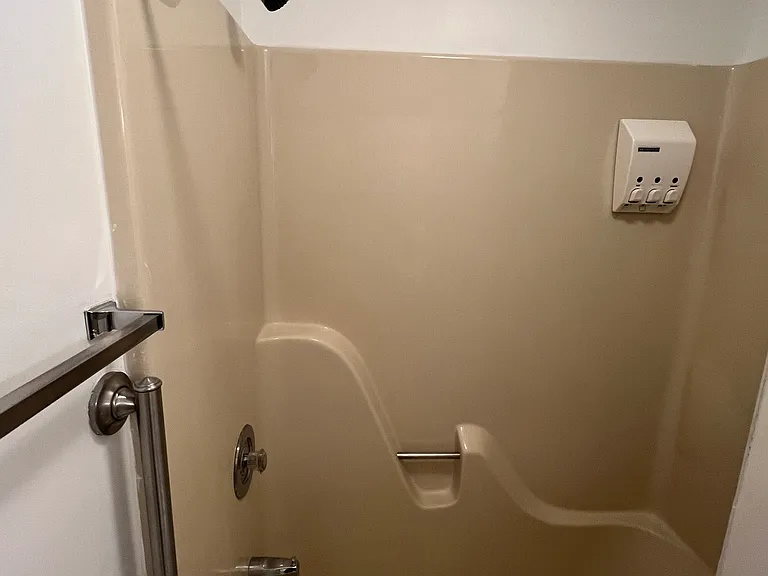 1000 Huntwood Ln — Photo 23