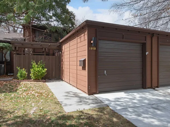 1919 Villa Way S, Reno, NV 89509