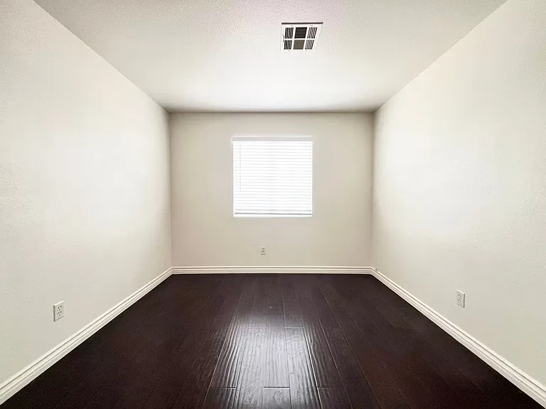 3604 Fort Niagara Ave — Photo 14