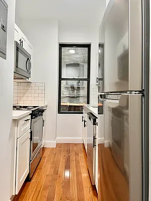 Rented by Compass | media 19