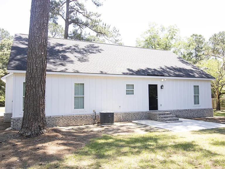 119 Spring Creek Rd — Photo 3