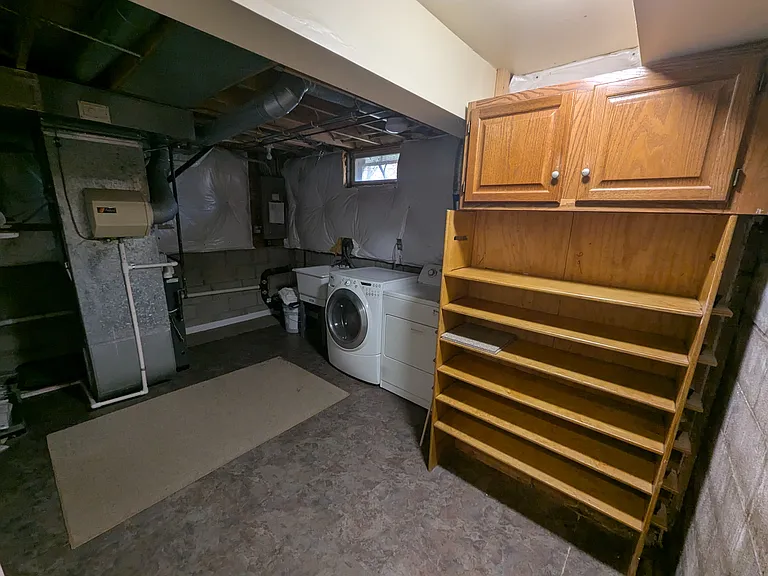 155 Cornhill Pl — Photo 35