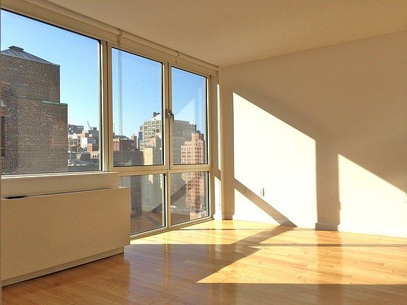 3rd image of 350 W 37th St APT 23D