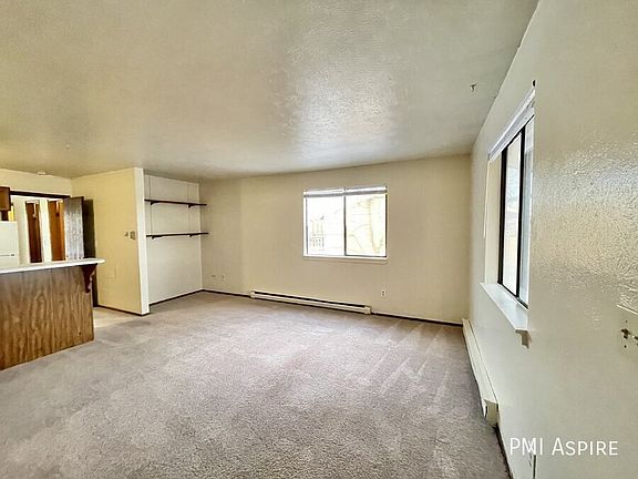 4th image of 513 W Geneseo St APT 4