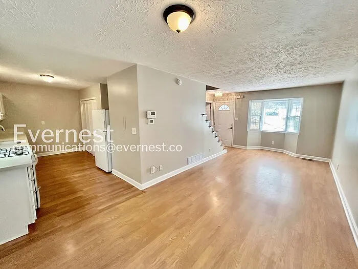 2771 Skyland Dr — Photo 5