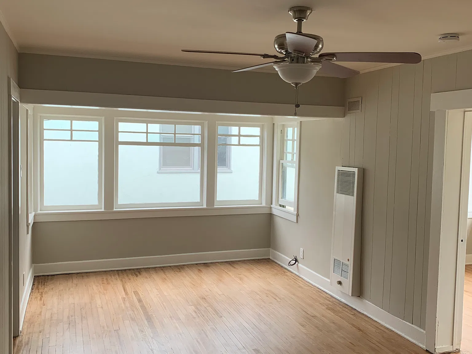1 bed, 700 sqft, $2,100 — Photo 2