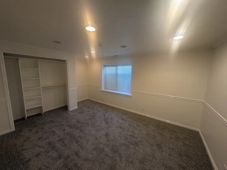 5750 S Dynasty Oaks Cir W — Photo 32