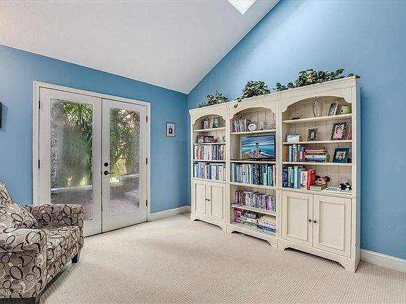 5th image of 4901 Duck Creek Ln