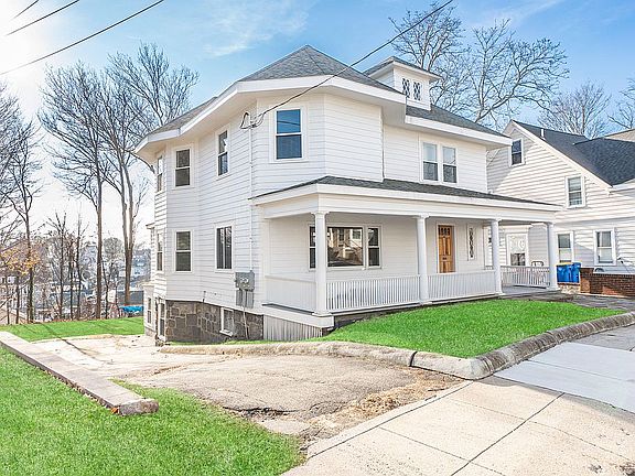 2nd image of 54 Quincy Ave