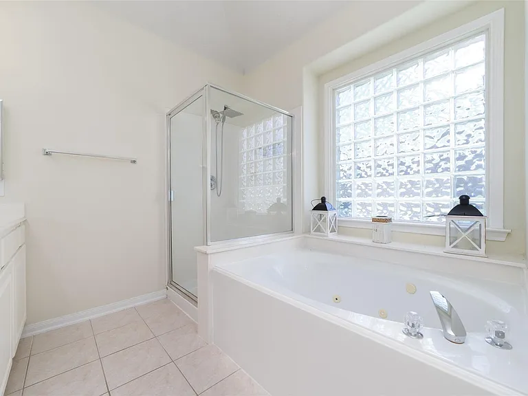 10603 White Bridge Ln — Photo 18