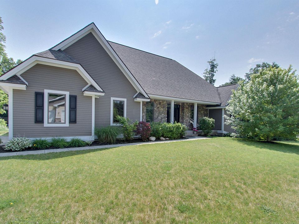 4393 Apple Tree Ln, Traverse City, MI 49685 Zillow