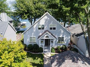 684 S Clear Lake Dr, Fremont, IN 46737