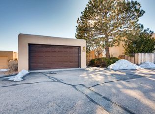3014 Plaza Blanca, Santa Fe, NM 87507