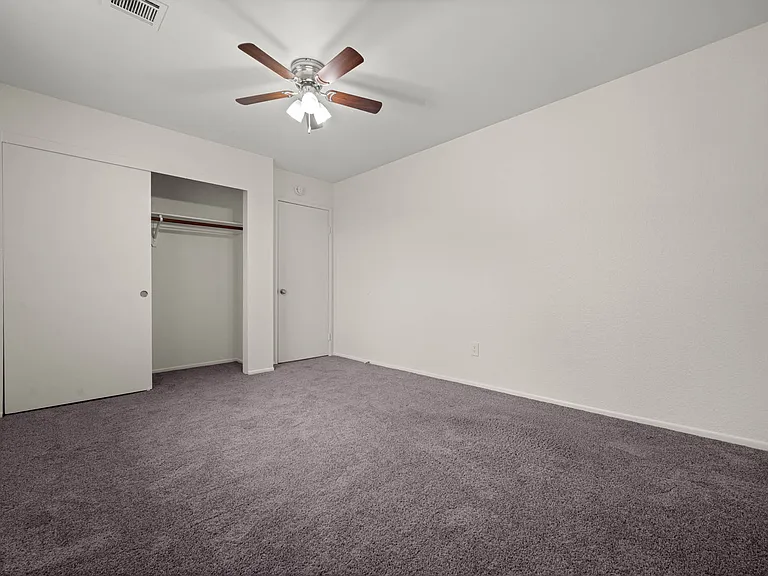 Park Place Apartments — Photo 19