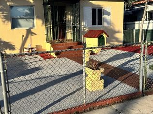 Twelfth St Manors, Miami, FL 33125