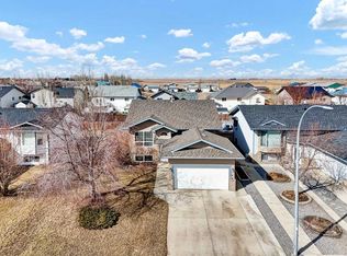 123 E Upland Rd W, Brooks, AB T1R 0P9