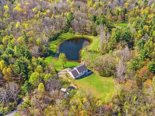 3295 Burning Tree Ln, Attica, MI 48412