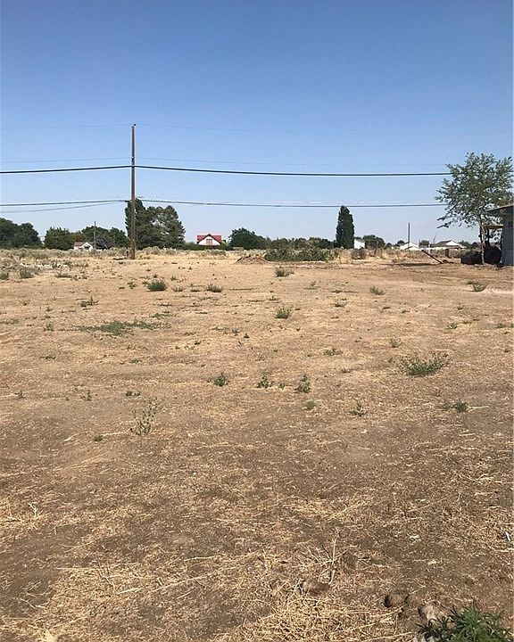 1st image of 1335 S Skyline Dr