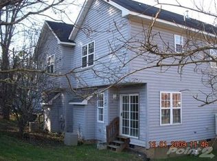 5900 Olinda St, Charlotte, NC 28215