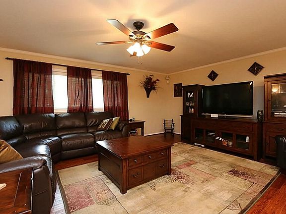 Huge den/family room.  Lots of space to entertain.