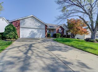 2616 Northcliffe Dr, Saint Charles, MO